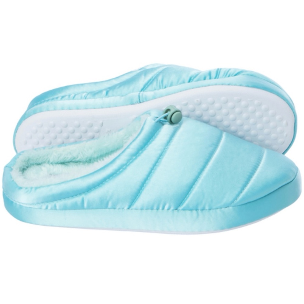 NWT Quilted Puffer Slippers - Adult Size 11